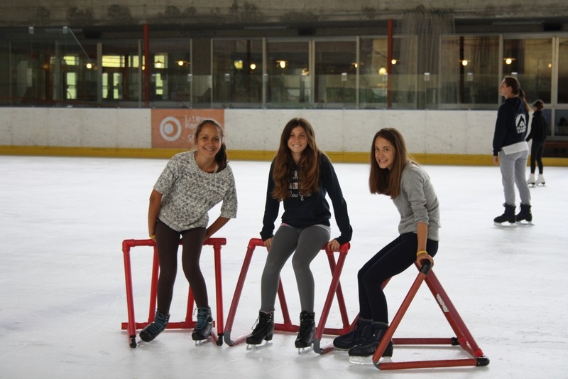 Village Camps International Summer Camp Leysin, Switzerland 2025-08-09 https://www.villagecamps.com/journals_admin/images/693-12-ice skating (28).jpg